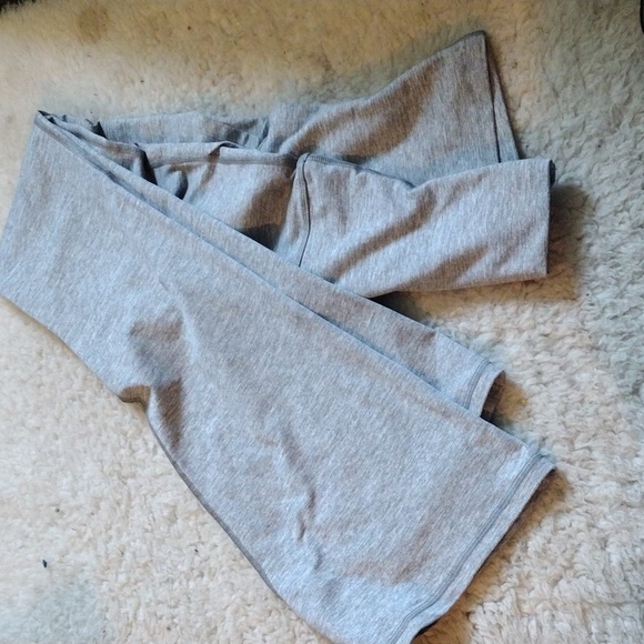 Aerie Heather Gray Flare Leggings - Picture 4 of 6